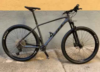 Bicicleta BH EXPERT 4.5