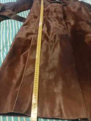 Abrigo de piel potro marrón,marca artico (Italia)