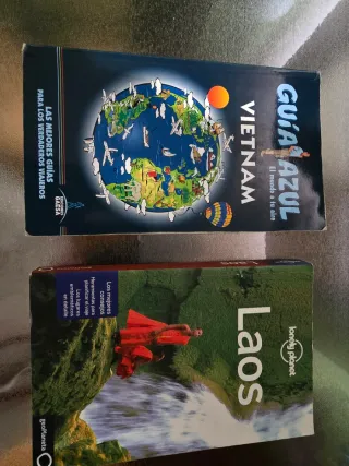 Guías de viaje varios países. 3 euros cada una.