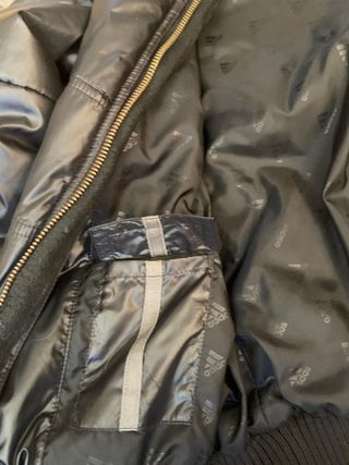 Cazadora Adidas acolchada negra Talla 38