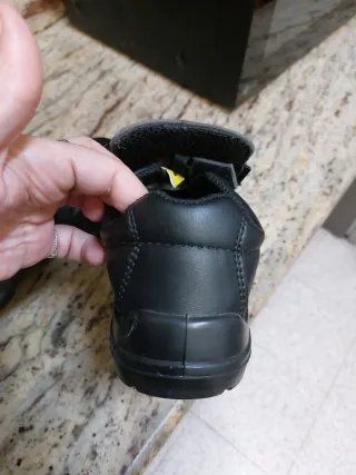 Zapato seguridad puntera de hierro