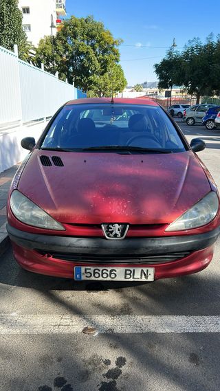 Peugeot 206 5p XR 75cv – 2003 – 1800€ negociables