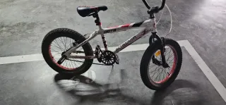 Bicicleta BMX Actimover Blanca y Roja