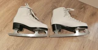 Pattini da ghiaccio taglia 35