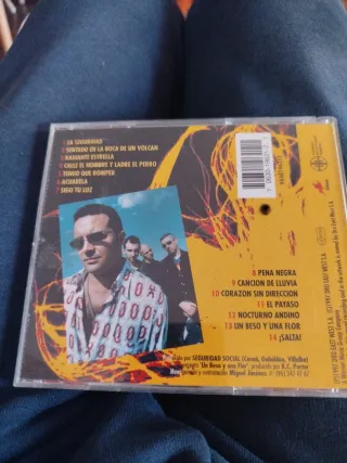 CD Seguridad Social - En la boca del volcán