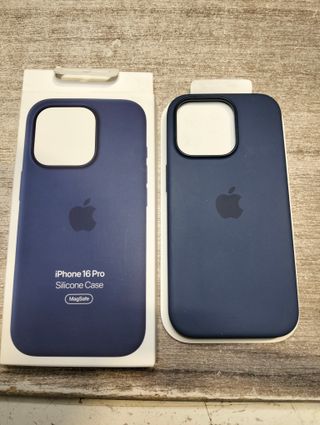 Funda de silicona con MagSafe para el iPhone 16 Pro - Azul denim