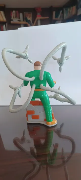 Uovo Kinder Spiderman Dr. Octopus