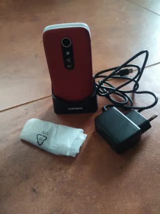 Teléfono Móvil Telefunken S445 Rojo
