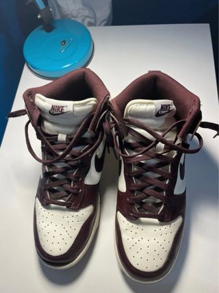 Nike Dunk High Burdeos Blanco