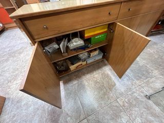 Mostrador armario madera y cristal