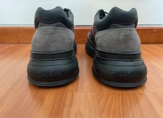 Zapatillas Hogan Negras y Verde Oliva