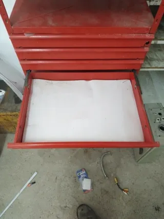 Estantería Wurt Roja con Cajones