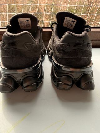 New Balance 9060 Negro Talla 38