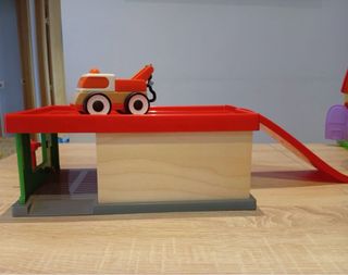 Parking de juguete con grua Ikea