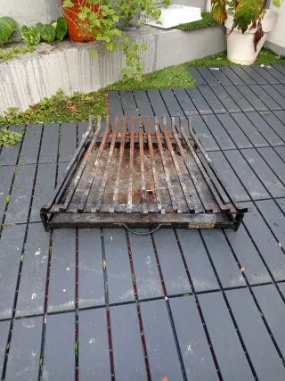 Reja de chimenea de metal