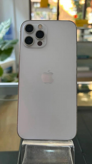 iPhone 12 Pro 128GB Argento Batteria Nuova