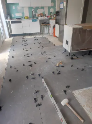 Construcción y reformas-Electricidad y fontanería