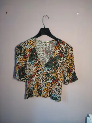 Top volantes estampado animal print