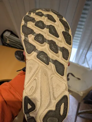 Hoka Clifton 9 Talla 48