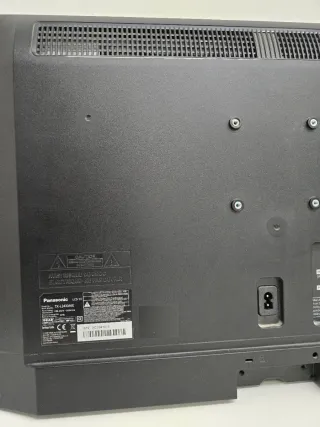 Televisión Panasonic LCD Negra