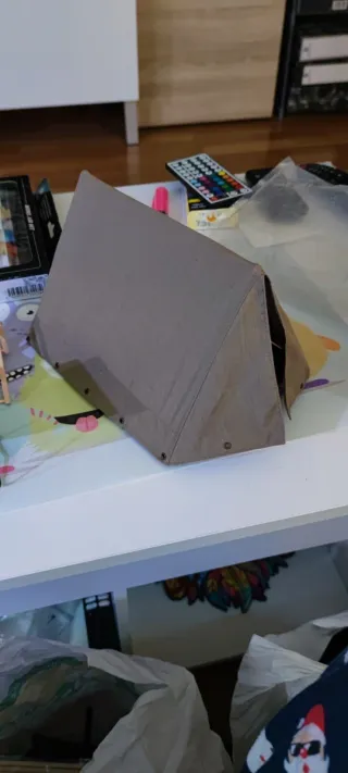 Tienda de campaña y mesa Madelman.  Escucho oferta