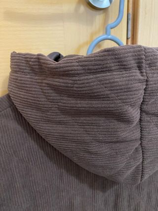 Chaqueta marrón pana capucha acolchada, S