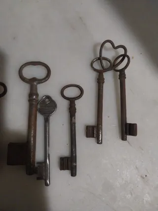 Lote de llaves antiguas