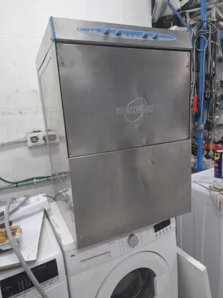 Lavavajillas Industrial Ellettobar