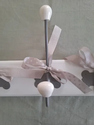 Perchero de pared madera y metal