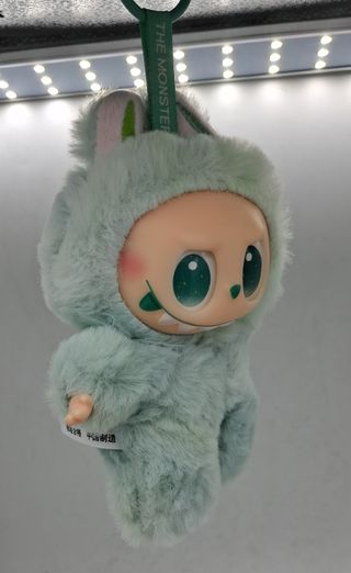 Labubu Peluche Verde y Rosa