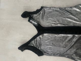 Precioso vestido plateado de punto