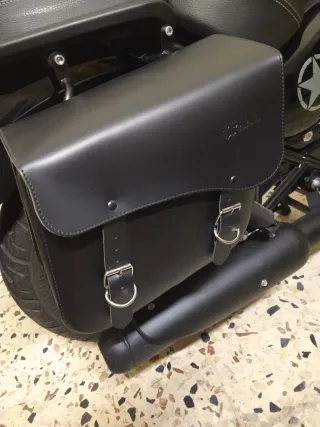 Borse laterali spaan in pelle e supporti