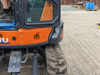 Miniexcavadora Hitachi ZX 33U-6 (3,3t)