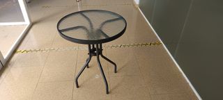 Mesa redonda jardín cristal y metal