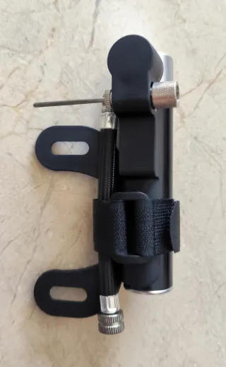 Mini inflador bicicleta montaña con soporte