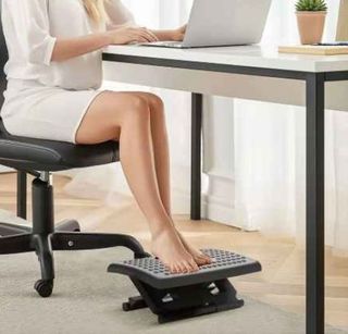 Reposapiés con Altura y Ángulo Ajustable