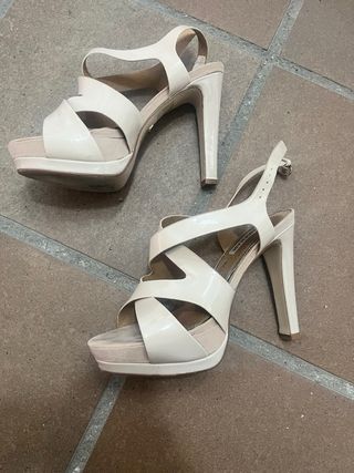 Tacones Beige