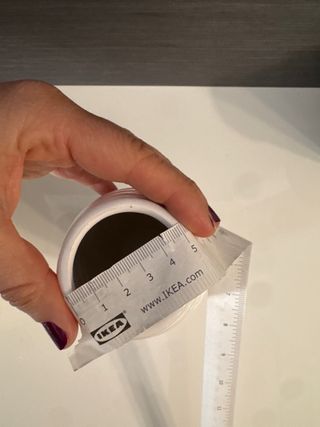 Florero blanco de cerámica