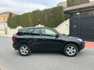 Toyota RAV4 2009
