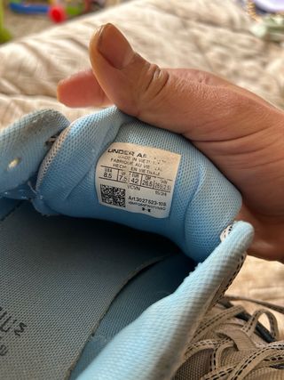 Zapatillas Under Armour HOVR 42