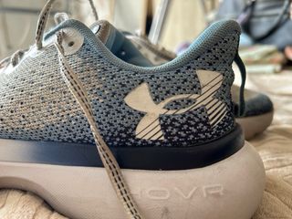 Zapatillas Under Armour HOVR 42