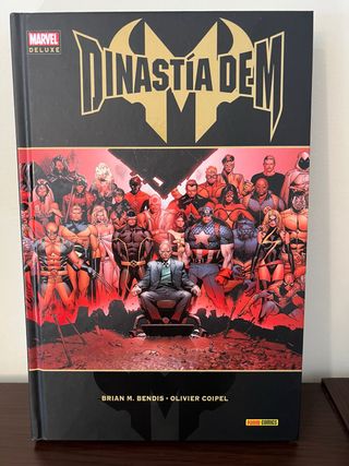 Dinastia de M. Marvel Deluxe