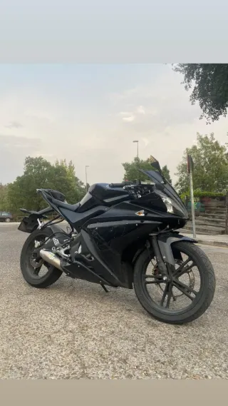 Yamaha YZF-R 125, acepto cambio por bici eléctrica