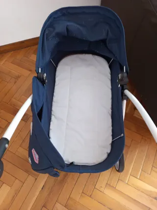 Carrito Muñecas Brio Azul Marino