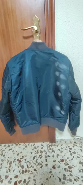 Chaqueta Alpha Industries Azul verdoso.