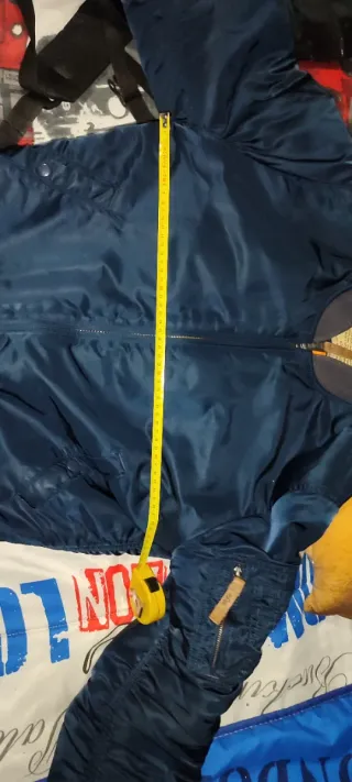 Chaqueta Alpha Industries Azul verdoso.