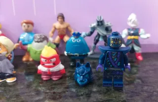 Lote de figuras de colección