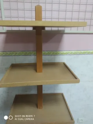 Estantería de madera