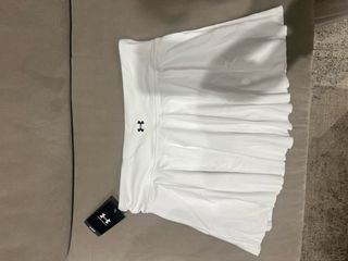 Falda Under Armour Blanca Talla L con etiquetas