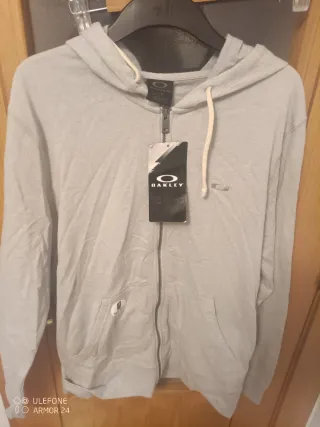 Sudadera Oakley gris con cremallera